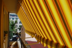  Balcony awning 